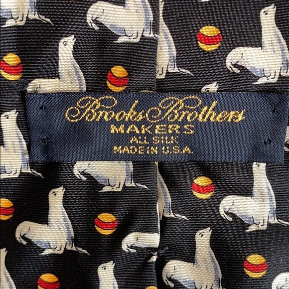 Brooks Brothers Tie - Picture 4 of 4